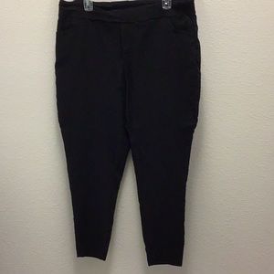 Stretchy pull on slacks.